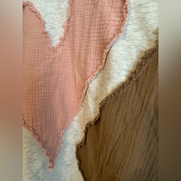 Oli & Hali GAUZE
HEART oversized boho Botique brand sweatshirt top pockets small - Picture 3 of 9
